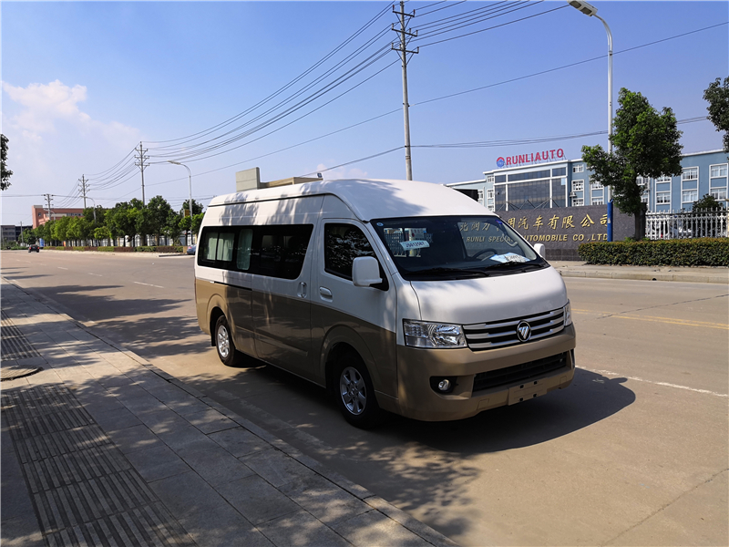 福田G9汽油殯儀車(chē)-福田殯儀送葬車(chē)廠家